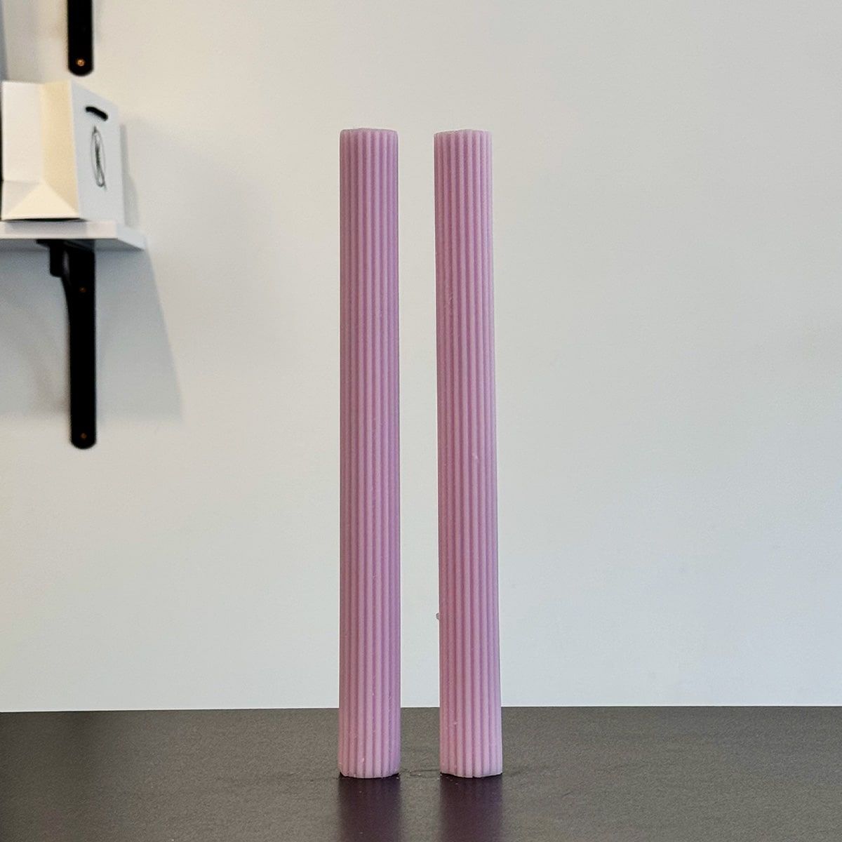 Doua lumanari violet